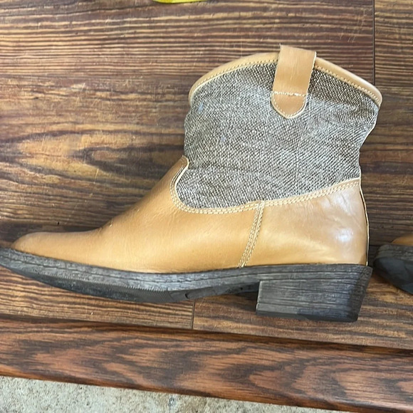 Coolway Cowgirl Ankle Bootie Leather/Canvas Camel color Sz36EU 5.5US Spain made - Picture 4 of 8